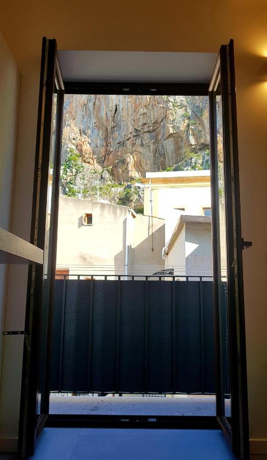 شقة Terrazza Caracciolo تْشيفالو المظهر الخارجي الصورة