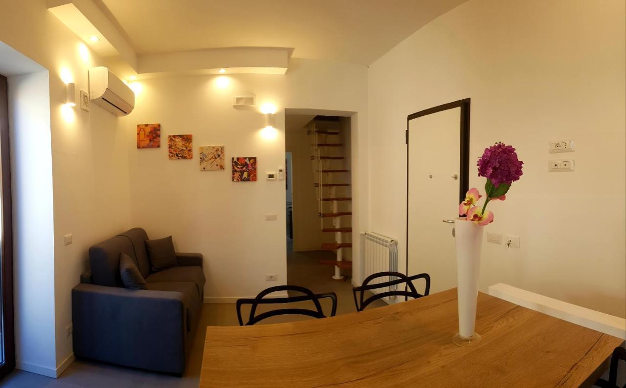 شقة Terrazza Caracciolo تْشيفالو المظهر الخارجي الصورة