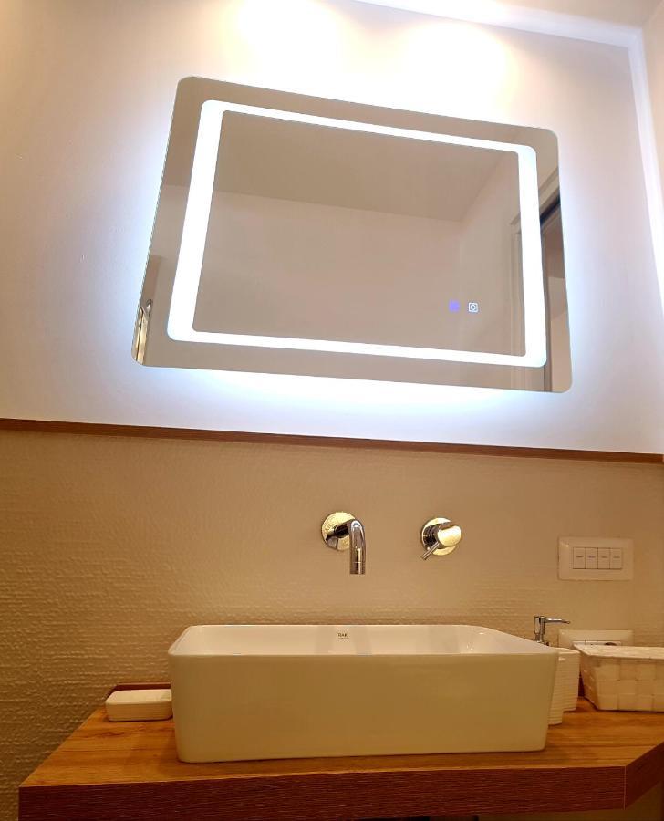 شقة Terrazza Caracciolo تْشيفالو المظهر الخارجي الصورة