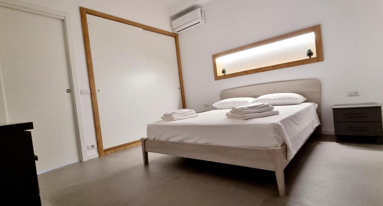 شقة Terrazza Caracciolo تْشيفالو المظهر الخارجي الصورة
