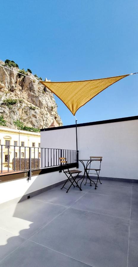 شقة Terrazza Caracciolo تْشيفالو المظهر الخارجي الصورة